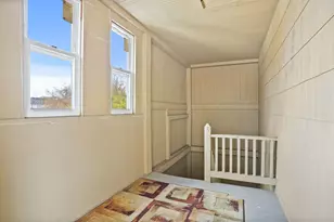 22 Knoll St, Waterbury, CT 06705 - Photo 11