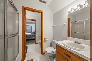 1325 Farmington Ave, Bristol, CT 06010 - Photo 21