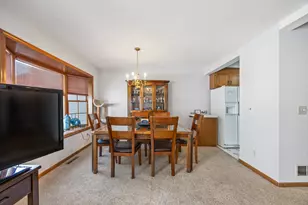 1325 Farmington Ave, Bristol, CT 06010 - Photo 11