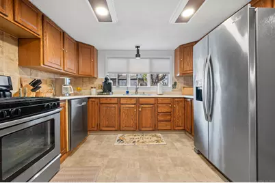 9 Cook Street, Manchester, CT 06040 - Photo 3