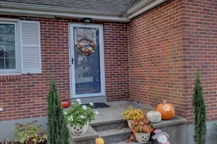 341 Long Hill Rd, Wallingford, CT 06492 - Photo 3