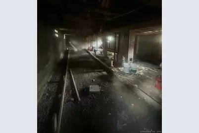 59 Mansfield Street, Hartford, CT 06154 - Photo 17