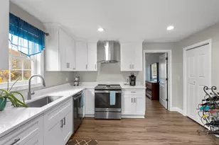 567 Roosevelt Dr, Oxford, CT 06478 - Photo 17