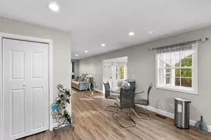 567 Roosevelt Dr, Oxford, CT 06478 - Photo 13