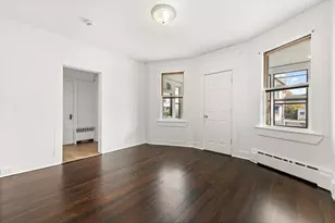 73 Pixlee Pl, Bridgeport, CT 06610 - Photo 13