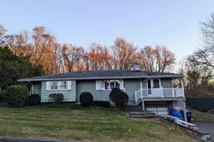 14 Stuart Dr, Danbury, CT 06811 - Photo 1