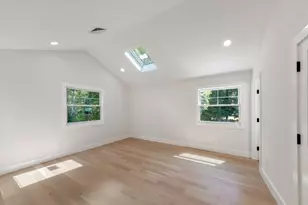 115 Mayfair Rd, Fairfield, CT 06824 - Photo 25