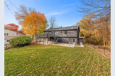 115 Mayfair Road, Fairfield, CT 06824 - Photo 9