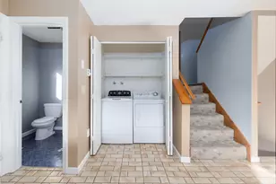 39 Farmington Ave, Plainville, CT 06062 - Photo 21