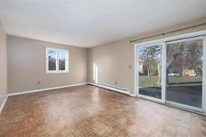 39 Farmington Avenue #B4, Plainville, CT 06062 - Photo 7