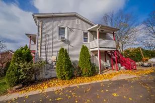 165 Foster St, Meriden, CT 06451 - Photo 27