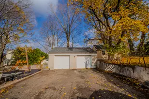 165 Foster St, Meriden, CT 06451 - Photo 29