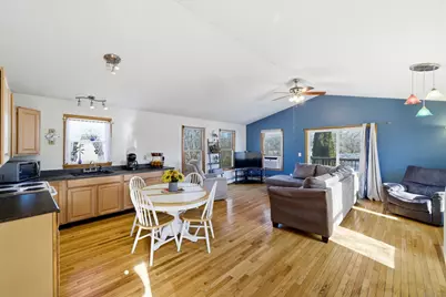 35 Pine Street, Waterford, CT 06385 - Photo 11