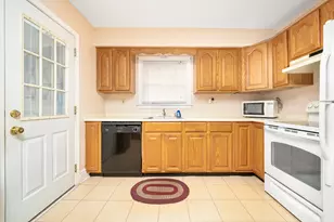 60 Deerfield Dr, Manchester, CT 06040 - Photo 7