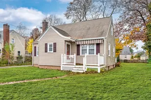 60 Deerfield Dr, Manchester, CT 06040 - Photo 3