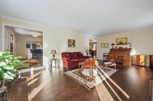 77 Aspen Ln, Stamford, CT 06903 - Photo 5