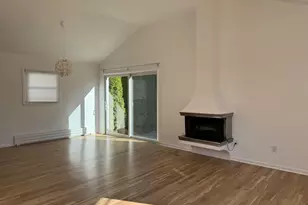 15 Sunwich Rd, Norwalk, CT 06853 - Photo 7