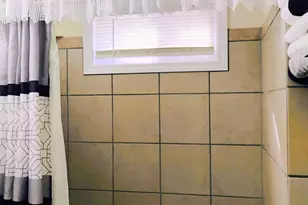 83 Colebrook St, Hartford, CT 06112 - Photo 33