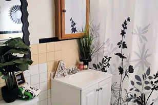 83 Colebrook St, Hartford, CT 06112 - Photo 15