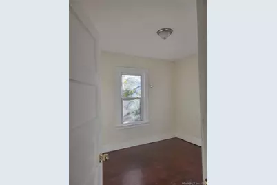 45 Warrenton Avenue, Hartford, CT 06105 - Photo 5