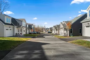 34 Ivy Hl Rd, Waterford, CT 06385 - Photo 33