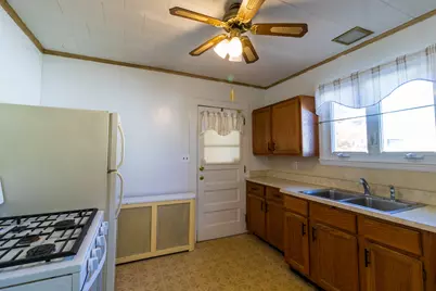 16 Smith Street #2, Danbury, CT 06810 - Photo 3