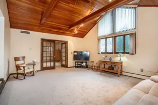 148 King Philip Dr, West Hartford, CT 06117 - Photo 5