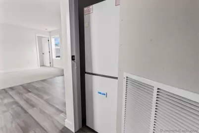 55 Sugar Street #27, Newtown, CT 06470 - Photo 5