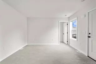 55 Sugar St, Newtown, CT 06470 - Photo 9