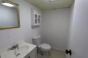 13 Patton Rd, Bloomfield, CT 06002 - Photo 9