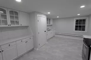 13 Patton Rd, Bloomfield, CT 06002 - Photo 7