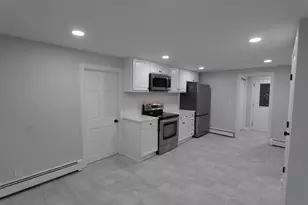 13 Patton Rd, Bloomfield, CT 06002 - Photo 5