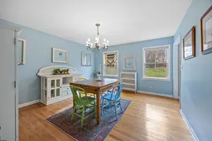 141 Birchwood Dr, Hamden, CT 06518 - Photo 5