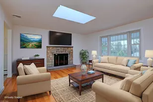 7 Deerfield Dr, Newtown, CT 06482 - Photo 5