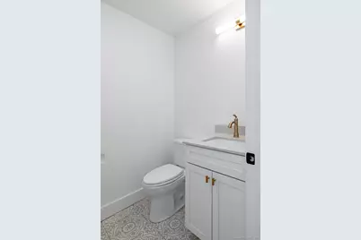 176 Rockwell Avenue, Bristol, CT 06010 - Photo 15