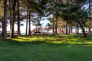 3 Sandgate Cir, Madison, CT 06443 - Photo 33