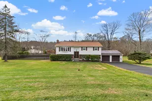 1 Indian Hill Ln, New Fairfield, CT 06812 - Photo 1