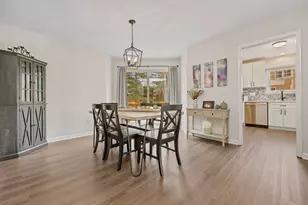 7 Silversmith Dr, Danbury, CT 06811 - Photo 9