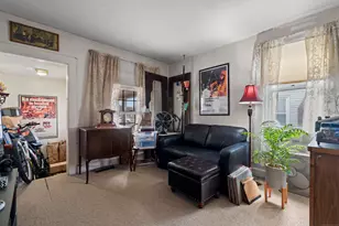 1422 Dixwell Ave, Hamden, CT 06514 - Photo 9