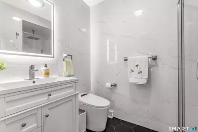 40 Orangewood West #40, Derby, CT 06418 - Photo 15