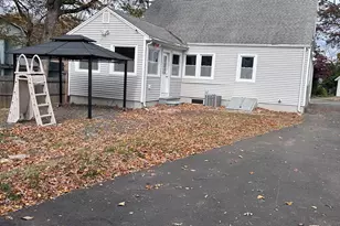 36 Forest Hills Rd, West Haven, CT 06516 - Photo 3