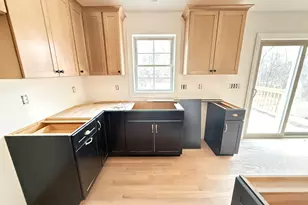 247 Green Holow Rd, Killingly, CT 06239 - Photo 11