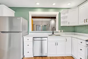 35 Algonquin Ln, Stratford, CT 06614 - Photo 9