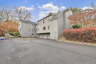 35 Algonquin Ln, Stratford, CT 06614 - Photo 37