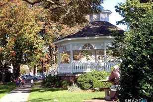 855 Riverside Dr, Fairfield, CT 06824 - Photo 29