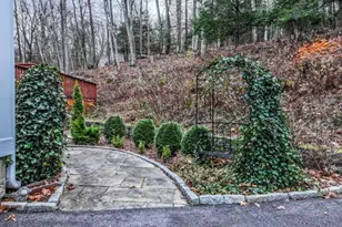 56 E Starrs Plain Rd, Danbury, CT 06810 - Photo 33