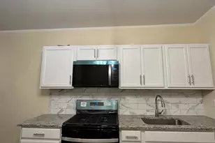 141 Greenfield St, Hartford, CT 06112 - Photo 17