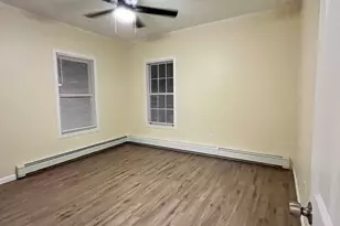 141 Greenfield St, Hartford, CT 06112 - Photo 27