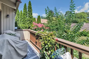 87 Creek Ln, Stratford, CT 06614 - Photo 9