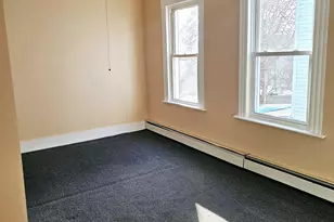 124 Division St, Waterbury, CT 06704 - Photo 7